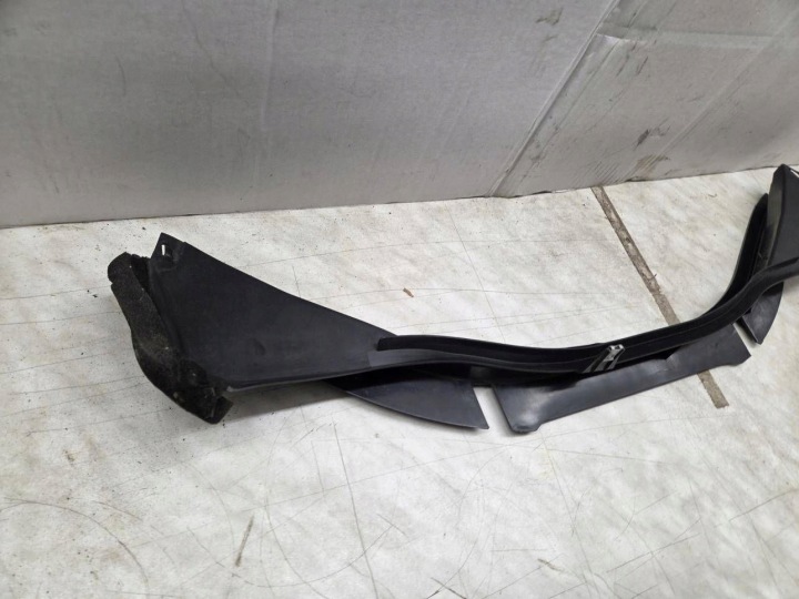 ADAPTATEUR SUPPORT TRANSVERSAL COURROIE BERLINE AUDI A6 C7 4G0806391