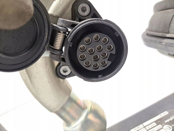 KIT CROCHET VERS REMORQUES ARRIÈRE BMW 7 G11 G12 6887661