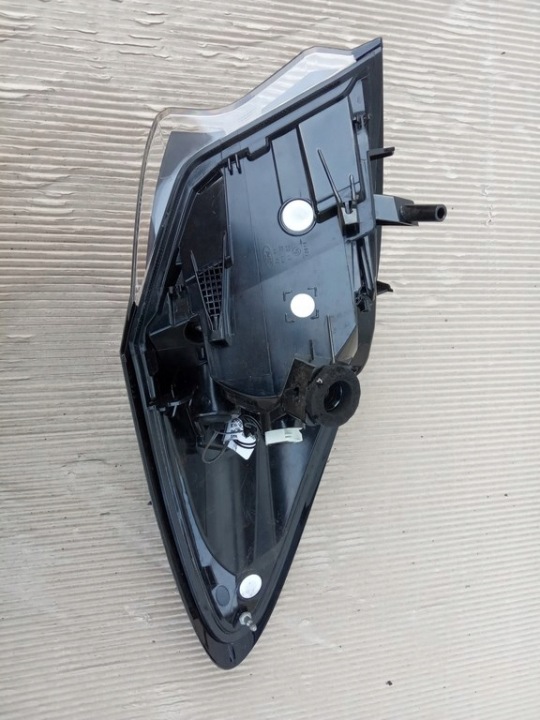 FORD PUMA MK2 2019-23- PHARE CARROSSERIE DROIT ARRIÈRE
