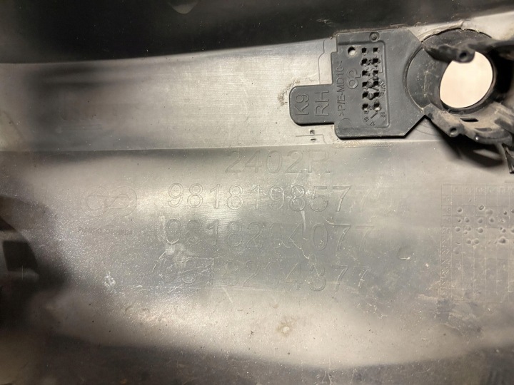 OPEL COMBO E ANGLE PARE-CHOCS DROIT AVANT 981819857 9818204077 9818204377