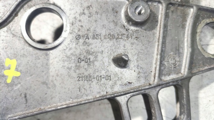 FIXATION CARCASSES FILTRE MERCEDES W204 W212 2.2 CDI OM651 A6510902241
