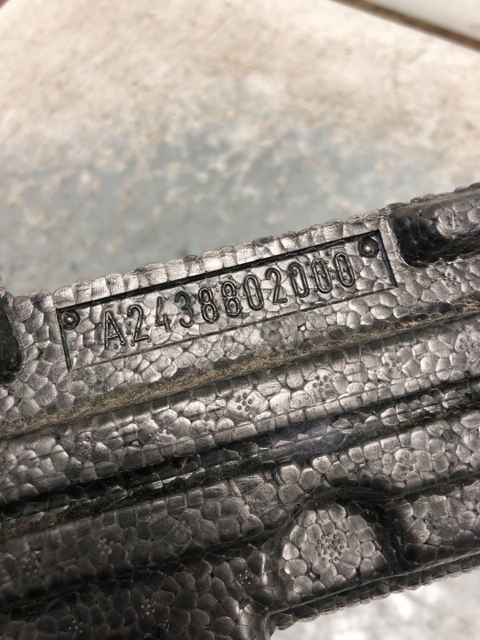 MERCEDES EQA POLYSTYRÈNE AMORTISSEUR PARE-CHOCS AVANT A2438802000