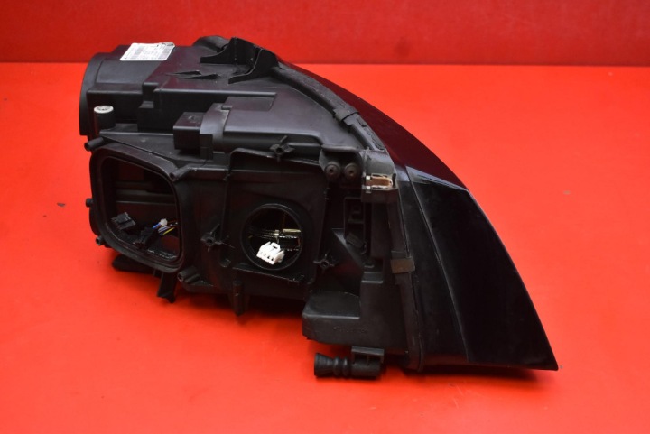 PROJECTEUR GAUCHE PHARE AVANT LENTILLE XÉNON EUROPE 8K0941003P AUDI A4 B8 07-11