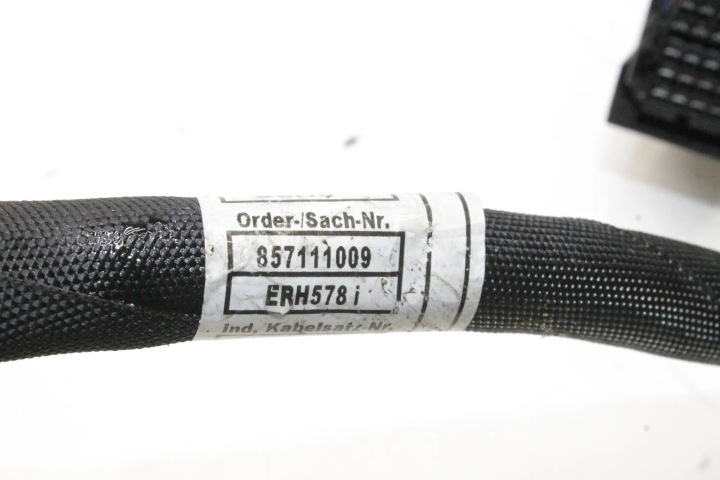 CONDUITES DE DÉRIVATION D'INJECTION BMW 6 GRAN TURISMO (G32) 8571110 28352517 3.0L 195KW