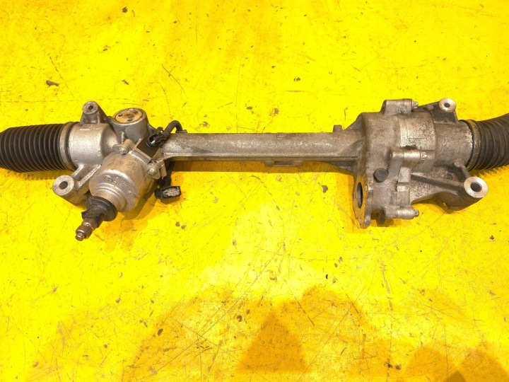 MERCEDES-BENZ C W205 CRÉMAILLÈRE DE DIRECTION 2054608000 SANS MOTEUR