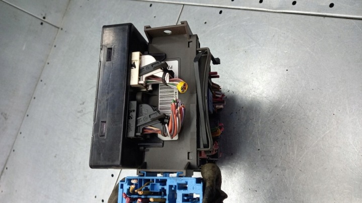MODULE FUSIBLE RENAULT LAGUNA II 1.9DCI 01R 8200141158