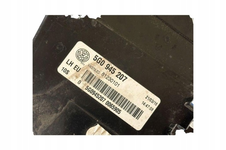 PHARE GAUCHE ARRIÈRE VW GOLF VII (5G1, BQ1, BE1, BE2) 5G0945207 ÉLECTRIQUE 2017