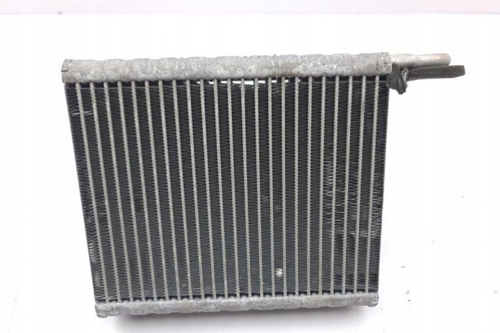 RADIATEUR CLIMATISATION SOUS PLANCHE LAND ROVER RANGE ROVER EVOQUE (L538)