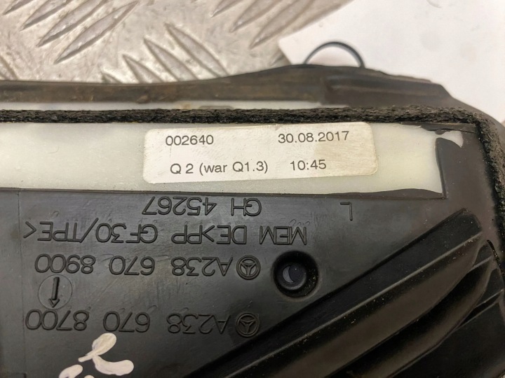 MERCEDES-BENZ E W238 GLACE LATÉRALE ARRIÈRE A2386708700