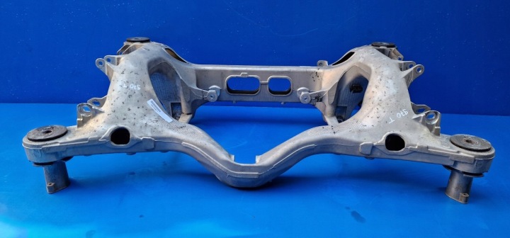 CHÂSSIS CHÂSSIS BERCEAU POUTRE TRAVERSE ARRIÈRE PORSCHE PANAMERA 4S 970 4.8