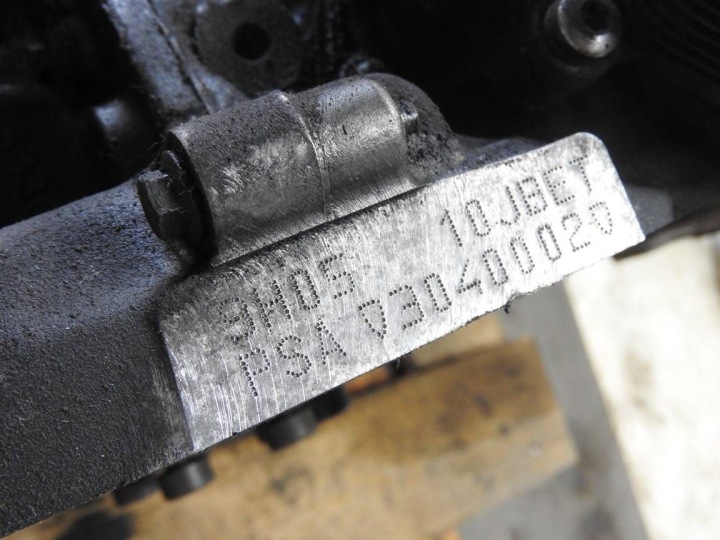 VOLVO V40 II CROSS COUNTRY 12-19 1.6 HDI MOTEUR 9H05 10JBET