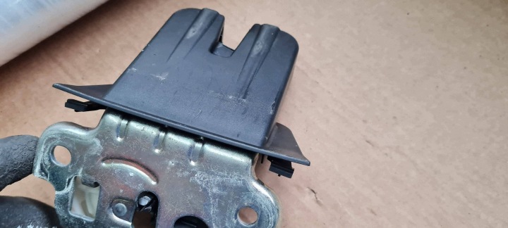 Q5 8R LIFT SQ5 SERRURE COUVERCLES DE COFFRE COUVERCLES DE COFFRE ARRIÈRE 8R0827505 A4 B8 A5 8T