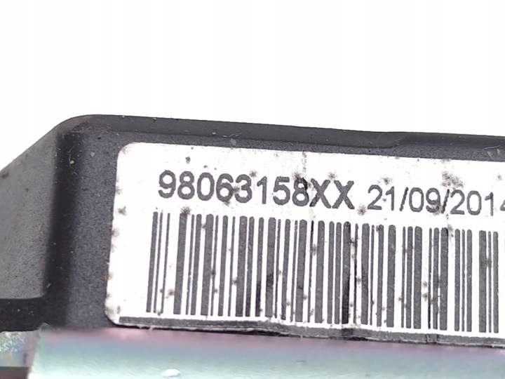 PEUGEOT 208 CEINTURE DE SÉCURITÉ SIÈGES AVANT AVANT PRAWIDLOWY 2014