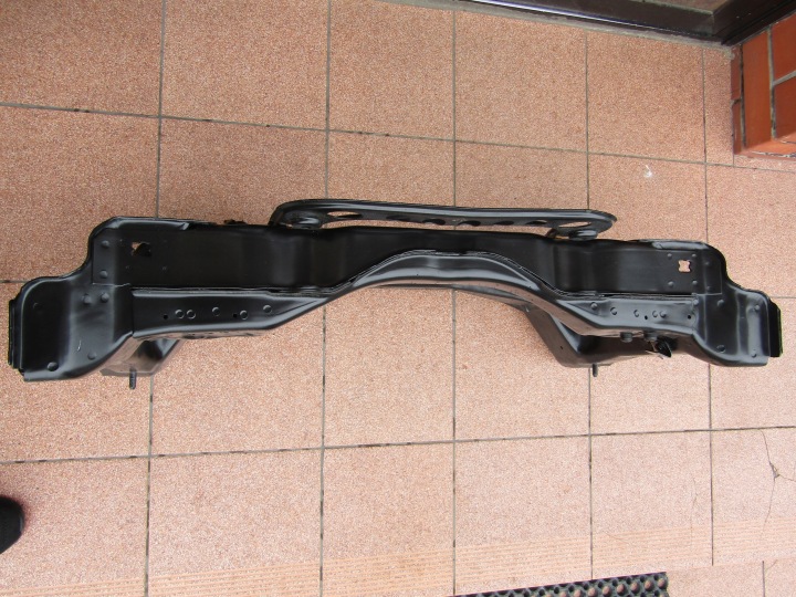 POUTRE CHÂSSIS AVANT CHÂSSIS AUXILIAIRE SUPPORT W210