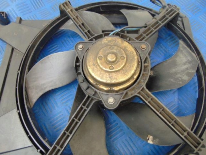 MITSUBISHI SPACE STAR I 1.9DI-D VENTILATEUR RADIATEUR 30899008