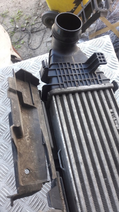 MERECDES W204 ÉCHANGEUR AIR-AIR 2.2 CDI RADIATEUR AIR A2045000100