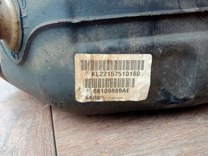 JEEP CHEROKEE KL 13-18 2.0 M-JET RÉSERVOIR CARBURANTS 68109889AE