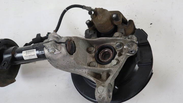 VOLVO V40 II 2.0 D2 MCPHERSON GAUCHE AVANT 31360945, 3335288
