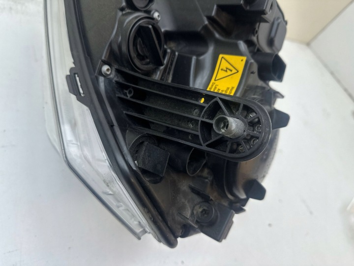 PHARE AVANT GAUCHE XÉNON ROTATIF MERCEDES GLK X204 A2048208859 COMPLÈTE ORI