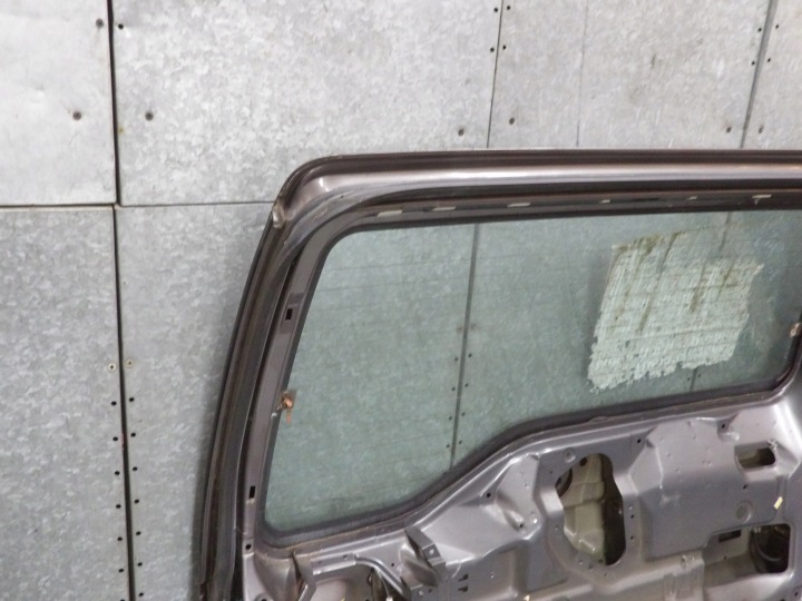 NISSAN TERRANO II FORD MAVERICK I COUVERCLES DE COFFRE VITRE
