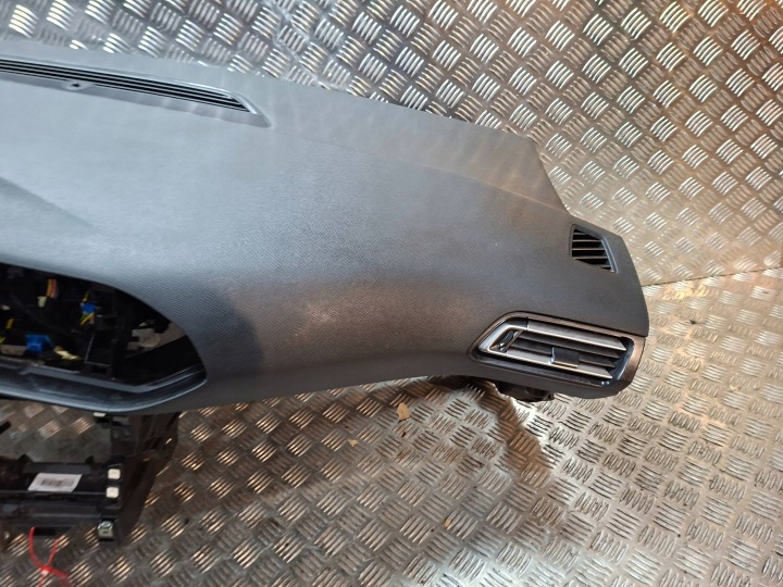 PLANCHE CONSOLE 98030808ZD PEUGEOT 308 II T9 2013-