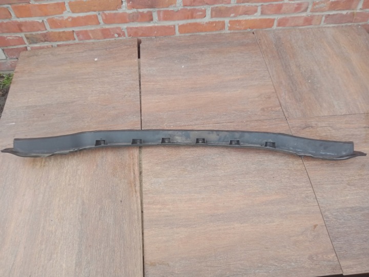 JEEP CHEROKEE KL 13-18 DOUBLURE DE PASSAGE DE ROUE INFÉRIEUR 68102559AD