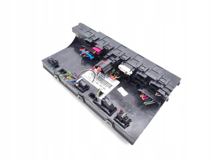 MERCEDES-BENZ E-CLASS CHÂSSIS MODULE FUSIBLES E 320 T CDI DIESEL 2006