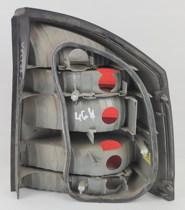 OPEL VECTRA C LIFT BERLINE HAYON PHARE ARRIÈRE ARRIÈRE GAUCHE EUROPE