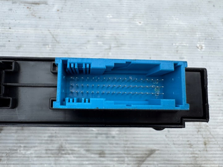 BMW E90 E91 MODULE CONFORT 9264573