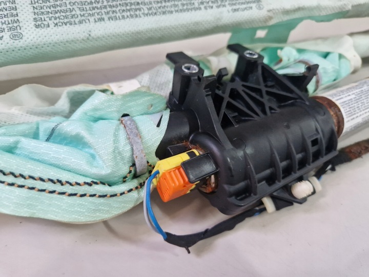 RIDEAU SÉCURITÉ DROITE AIRBAG DROIT VW VOLKSWAGEN PASSAT B7 UNIVERSEL