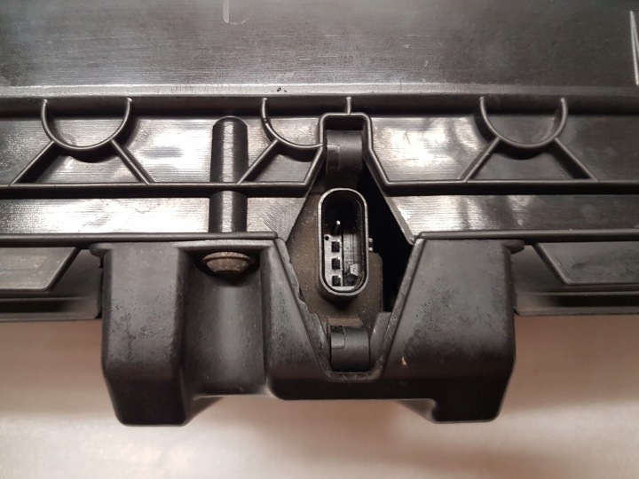 STORE JALOUSIE INFÉRIEURE GUIDE D'AIR COURROIE BMW X3 G01 X4 G02 7497231