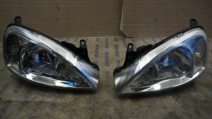 PROJECTEUR OPEL CORSA C COMBO 00-02 GAUCHE VALEO
