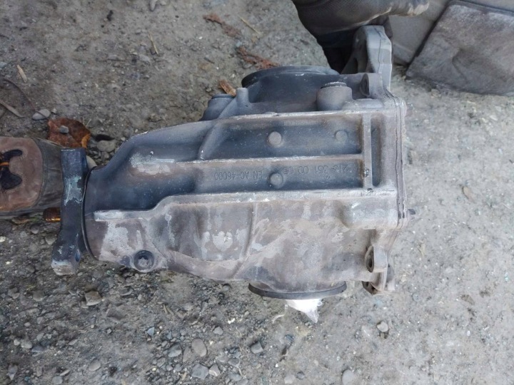 PONT DIFFÉRENTIEL ARRIÈRE MERCEDES W213 BERLINE 2133510005 (X)