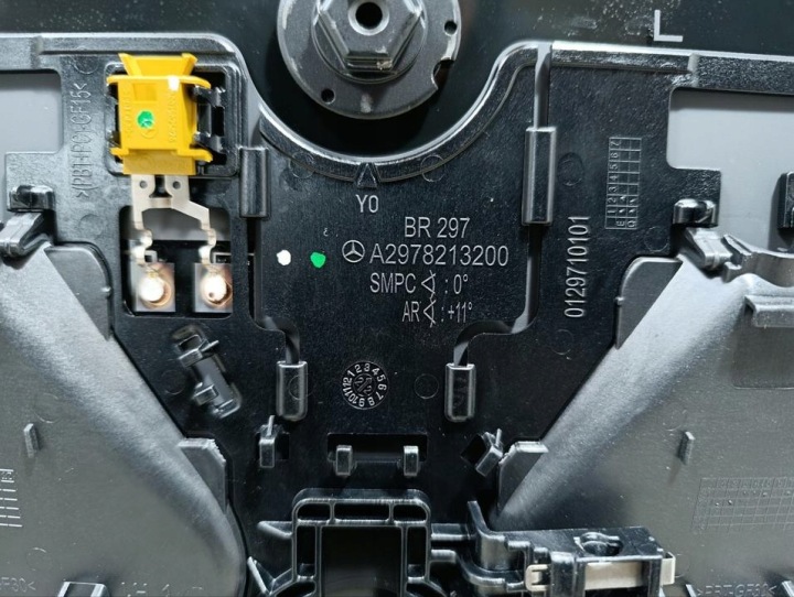 PARE-BRISE MERCEDES-BENZ EQS 2023 43R001622