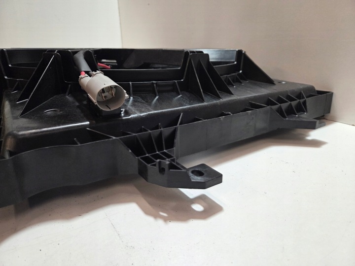 NAWIEWNIK AUTOMOBILE VERS DODGE RAM 2019-2024 68275634AD