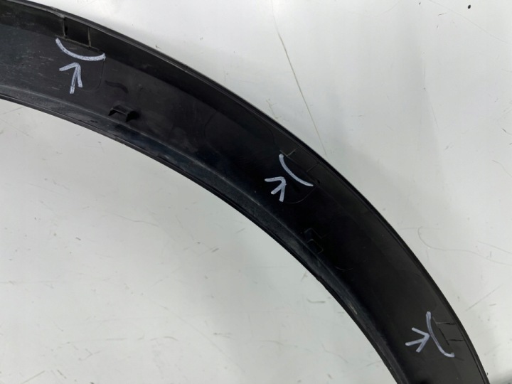 NISSAN MOULURE GARDE-BOUE GAUCHE 638116UA0A