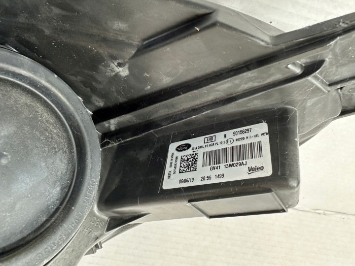KUGA MK2 LIFT PHARE DROITE GAUCHE LED LENTILLE GV41-13W030-AJ GV41-13W029-AJ