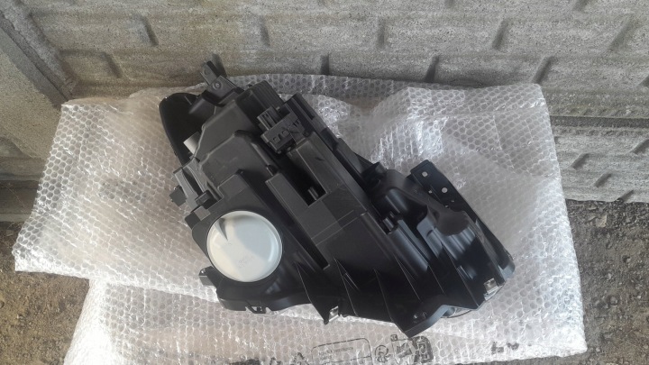 SUZUKI SWIFT MK8 PHARE GAUCHE AVANT AVANT COMPLET LED 2214