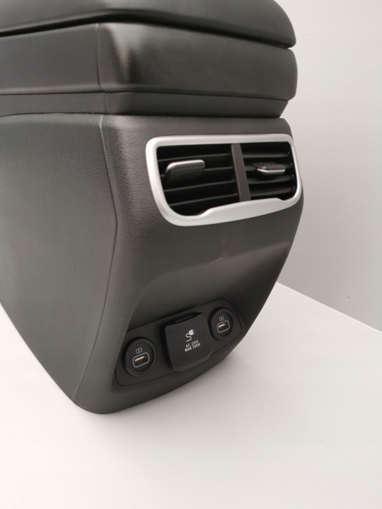 HYUNDAI SANTA FE IV LIFT ACCOUDOIR TUNNEL CENTRAL PANNEAU COMMANDE
