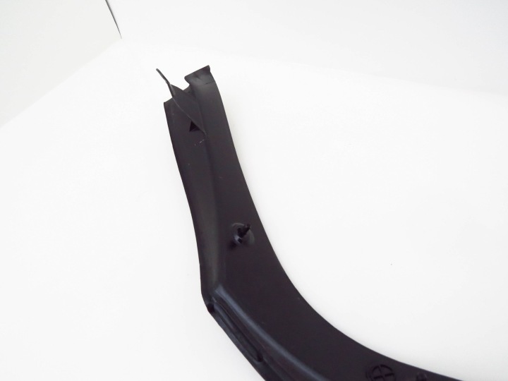 MOULURE PROTECTION COUVERCLES DE COFFRE GAUCHE ARRIÈRE ARRIÈRE A2186930133 MERCEDES CLS W218