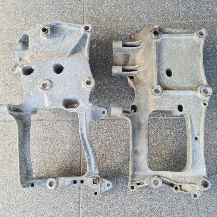 SUPPORT POIGNÉE FIXATION ALTERNATEUR MERCEDES ACTROS MP 4