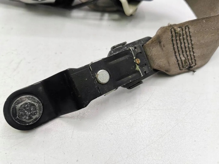 CEINTURE DE SÉCURITÉ ARRIÈRE DROIT VOLVO XC90 I 30661931 2.4L DIESEL 136KW 2007