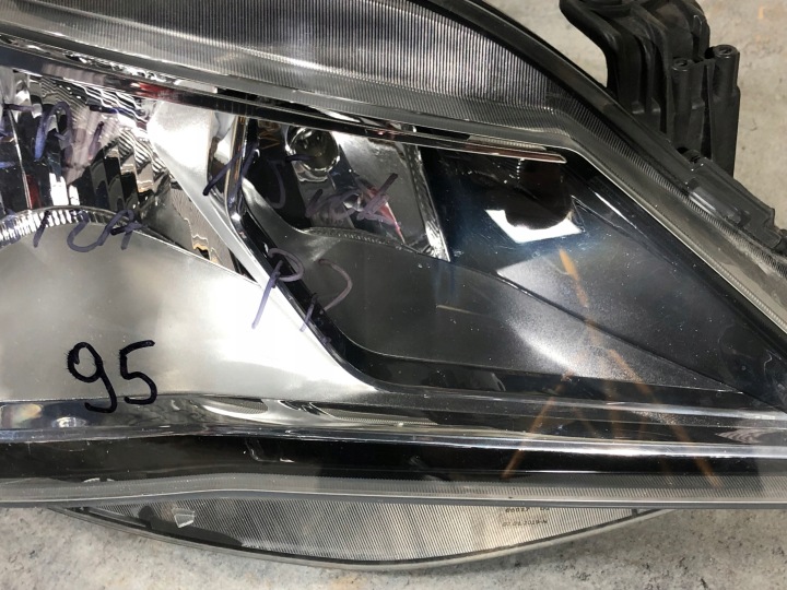PROJECTEUR GAUCHE SEAT IBIZA IV 6P 03.12-06.17 VALEO