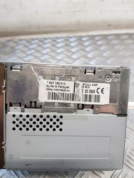 RADIO CD 30 MP3 93183869 MONITEUR 13111163 OPEL ASTRA H 04R- EUROPE