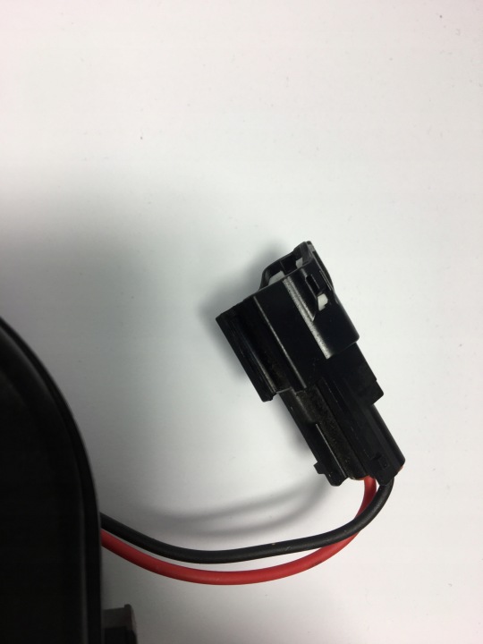 HAUT-PARLEUR PASSAGER SUBWOOFER KIA STINGER 3.3 GT 96380-J5150 96380J5150