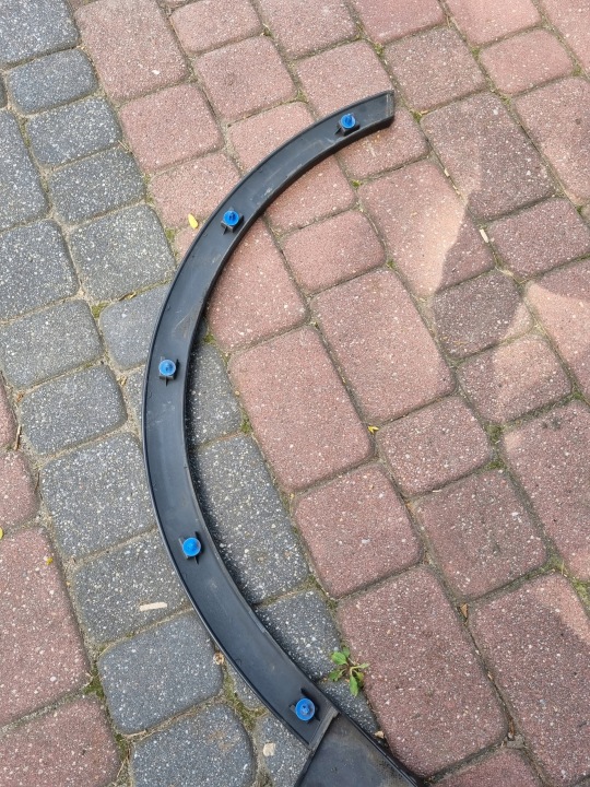 FORD KUGA MK1 I MOULURE GARDE-BOUE GAUCHE AVANT GAUCHE AVANT 8V41-S16D239-A