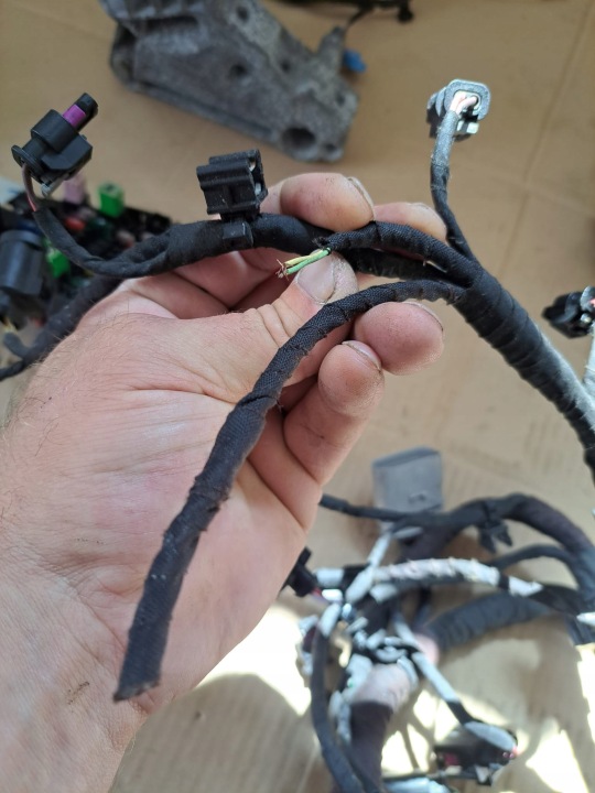 VW, SKODA, AUDI FAISCEAU DE CÂBLES MOTEUR 04E972627ED