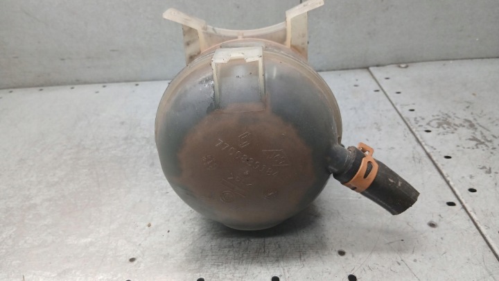 RÉSERVOIR LIQUIDE CHLODNICZEGO RENAULT MEGANE I 1.4B 99-03R 7700839184