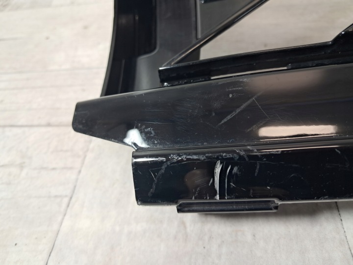 CUPRA FORMENTOR 5FF GRILLE PARE-CHOCS AVANT AVANT CENTRALE 5FF853667A