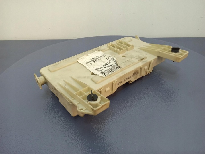 FORD C-MAX MK1 2.0 TDCI MODULE FUSIBLE BOÎTE FUSIBLES 7M5T-14A073-CC